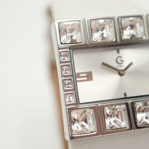 Guess Women Jumbo Crystal Watch 36mm Rectangle Dial White Leather w New Battery - Picture 8 of 15